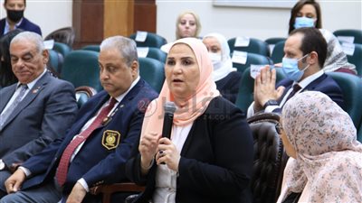 وزيرة التضامن تعقد لقاءً مع الجمعيات الأهلية المشاركة في حياة كريمة
