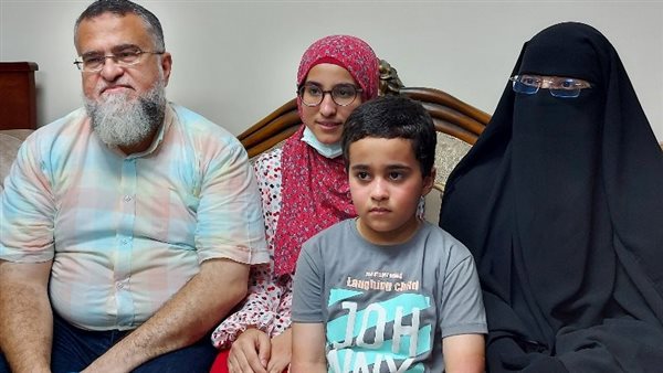 الطالبة عائشة معتز