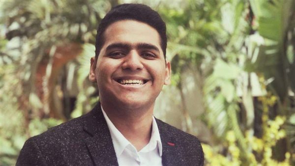 المصمم المصري أحمد