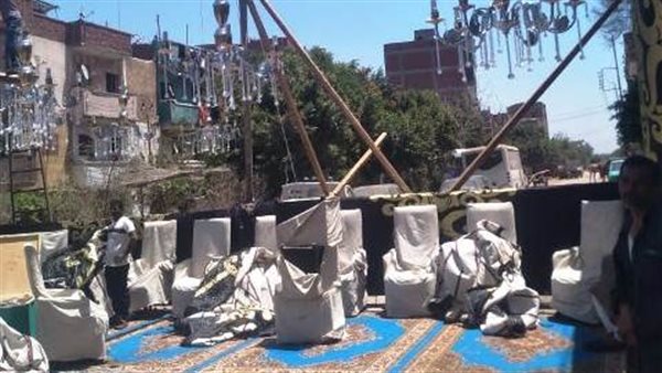 فض سرادق عزاء مخالف