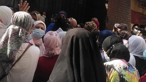 زحام على مكاتب تظلمات