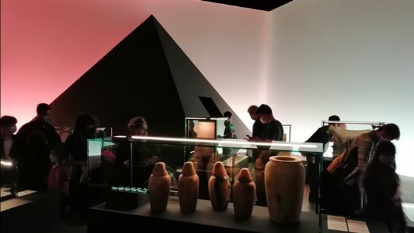 معرض ملوك الشمس