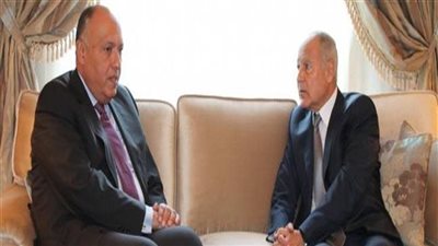 وزير الخارجية وأمين الجامعة العربية يتوجهان للمشاركة بفعاليات مؤتمر 