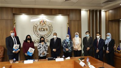 خلال زيارتها هيئة الدواء: ممثل الصحة العالمية في مصر تشيد بالتعامل مع ملفات الأدوية واللقاحات إبان أزمة كورونا