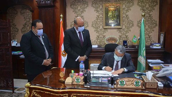 محافظ المنيا يعتمد