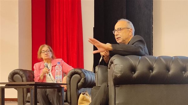 تكريم أحمد كمال في