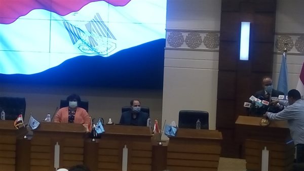 وزيرة الثقافة