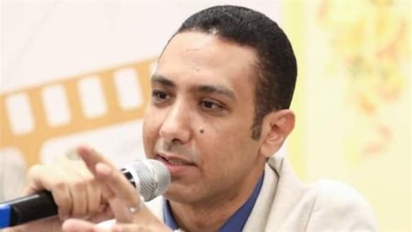 الكاتب محمد توفيق