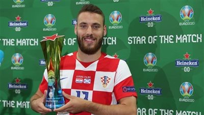 نيكولا فلاشيتش يفوز بجائزة أفضل لاعب في مباراة كرواتيا واسكتلندا