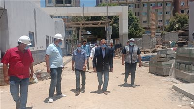 محافظ القليوبية يجري جولة تفقدية بالمدن لمتابعة مشروعات الصحة ورصف الطرق (صور) 