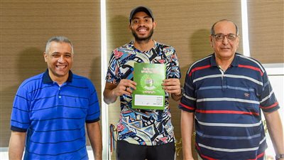 الأهلي يتعاقد مع محمد محسن لدعم فريق الطائرة 