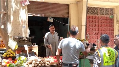 محافظ أسيوط: حملة مكبرة لإزالة إشغالات الباعة الجائلين بشوارع وميادين حي غرب