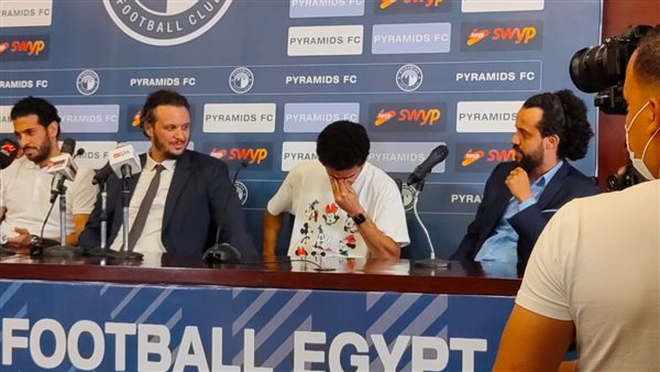 بكاء عمر جابر لحظة