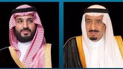 العاهل السعودي وولي عهده يهنئان أمير قطر بذكرى توليه الحكم