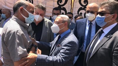 بعد مُناشدة مواطن.. رئيس جامعة طنطا يقرر علاج طفل مصاب بضمور في المخ