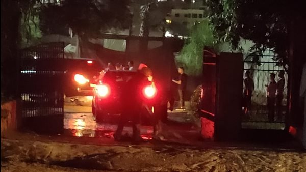 لحظة وصول مدير أمن