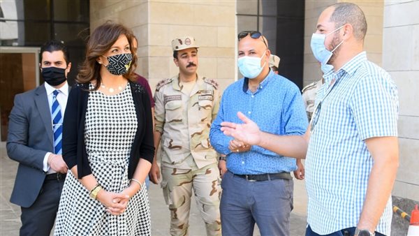 زيارة وزيرة الهجرة