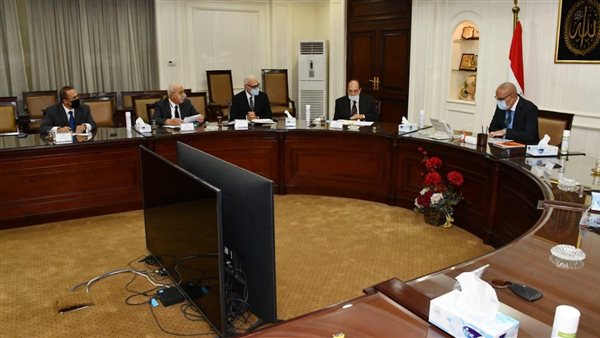 وزير الإسكان 