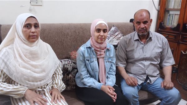 الطالبة ربا لطفي