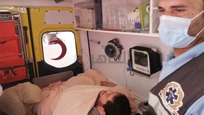 نقل مريض السمنة بالغربية إلى مستشفى دار الشفاء للعلاج (صور)