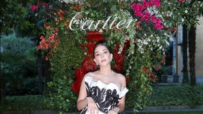 الممثلة السعودية فاطمة البنوي سفيرة جديدة لكارتييه