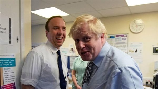 جونسون رفقة هانكوك