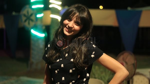 الفنانة الشابة أية