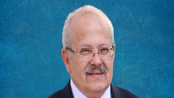 رئيس جامعة القاهرة