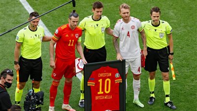 يورو 2020.. لافتة إنسانية من لاعبي ويلز بشأن إريكسن في مباراة الدنمارك