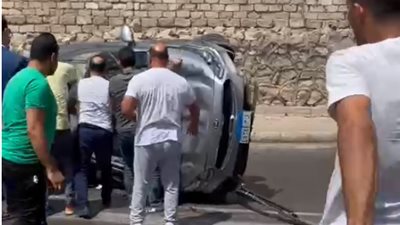 انقلاب سيارة على طريق مصر إسكندرية الصحراوي في اتجاه ميدان الرماية (فيديو)