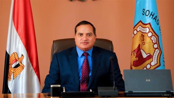 الدكتور أحمد عزيز