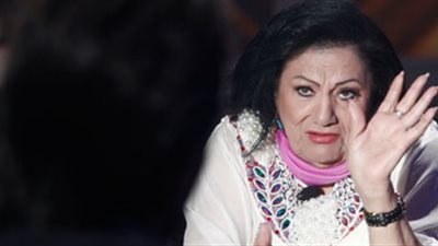 خروج جثمان اعتماد خورشيد من المستشفى لتشييعه من السيدة نفسية 