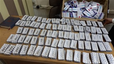 جمارك مطار القاهرة تضبط محاولة تهريب كمية من الأدوية البشرية