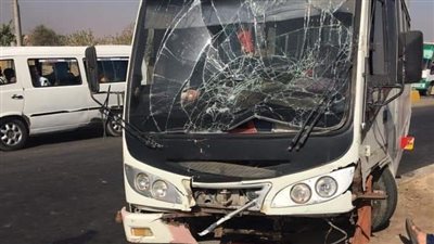 إصابة 8 أشخاص في تصادم أتوبيس وميكروباص بالشرقية (صور)