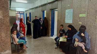 الكشف على 877 سيدة في قافلة لتنظيم الأسرة والصحة الإنجابية بمغاغة