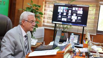 جامعة المنوفية تناقش آليات ربط التعليم بسوق العمل في ظل الاتجاه للتكنولوجيا