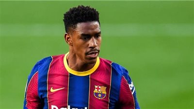 رسميًا.. جونيور فيربو ينتقل إلى ليدز يونايتد