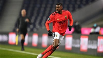 حتى 2026.. أرسنال يقترب من ضم نونو تافاريس