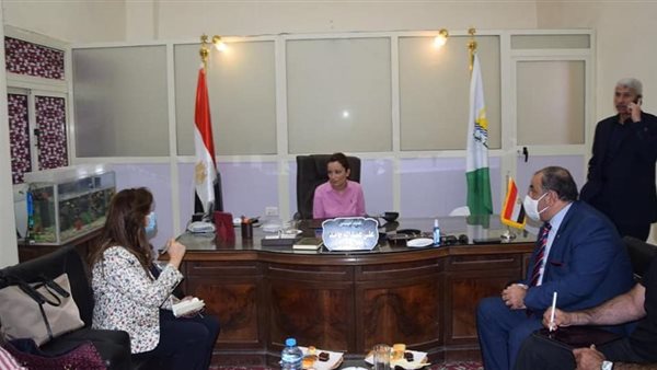 وفد من جامعة حلوان