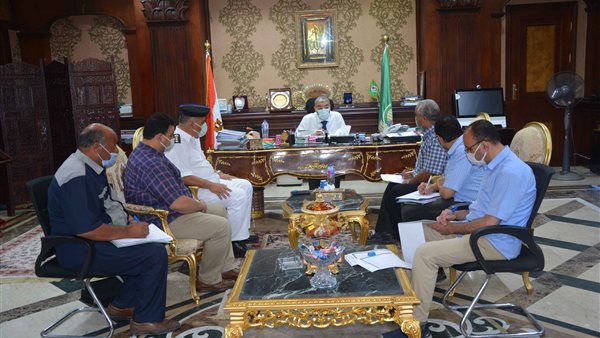 اجتماع محافظ المنيا