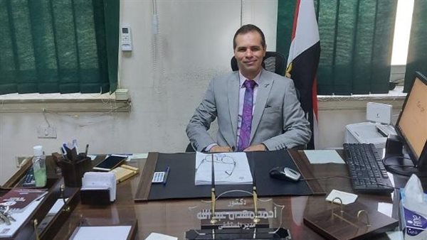 الدكتور أحمد مهدي