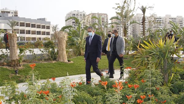 الدكتور خالد العناني