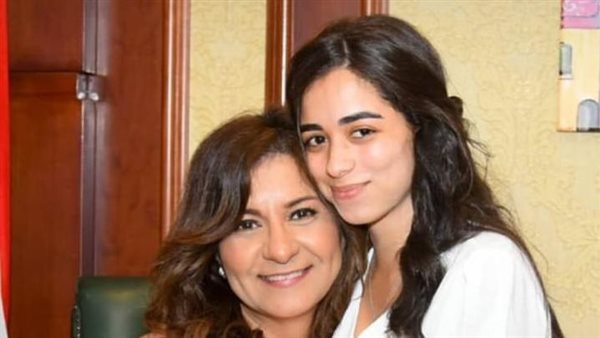 وزيرة الهجرة مع المصرية