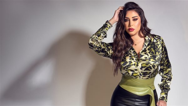 المطربة هبة مختار