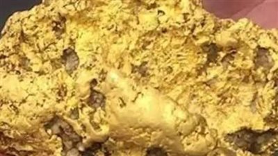 ضبط 5 متهمين بحوزتهم 11 طنًا من حجارة يُستخلص منها الذهب فى أسوان