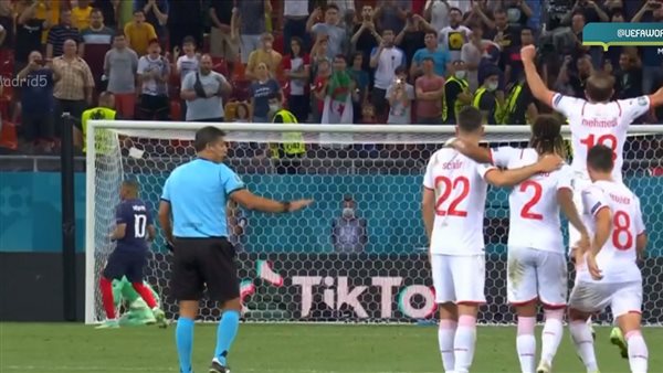 احتفال لاعبي سويسرا