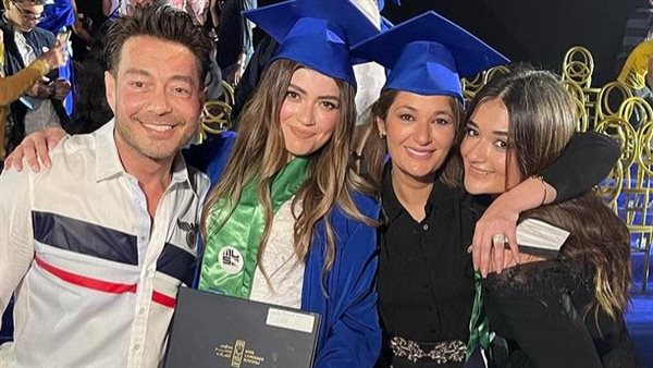 أحمد زاهر وأسرته