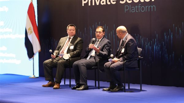 وزير البترول في غرفة