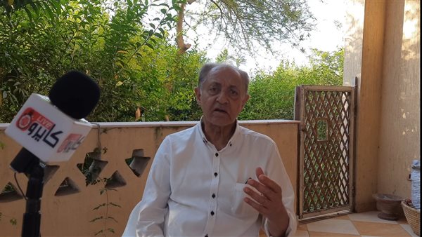 عبد العزيز مخيون