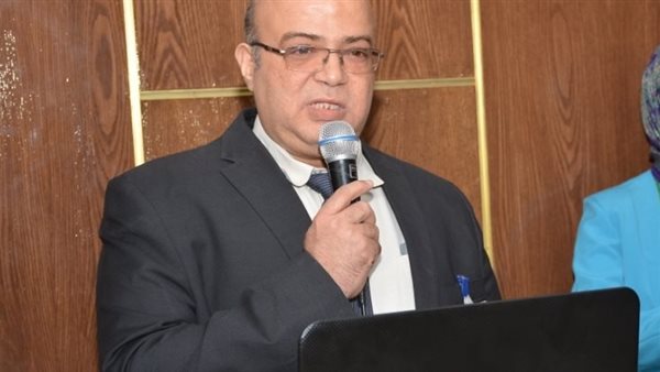 الدكتور إيهاب فوزي